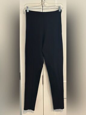 Equestrian Designs Black Pull on Riding Leggings. Size Small